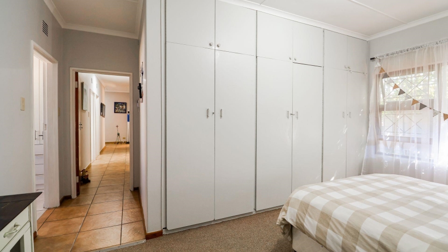 4 Bedroom Property for Sale in Heiderand Western Cape
